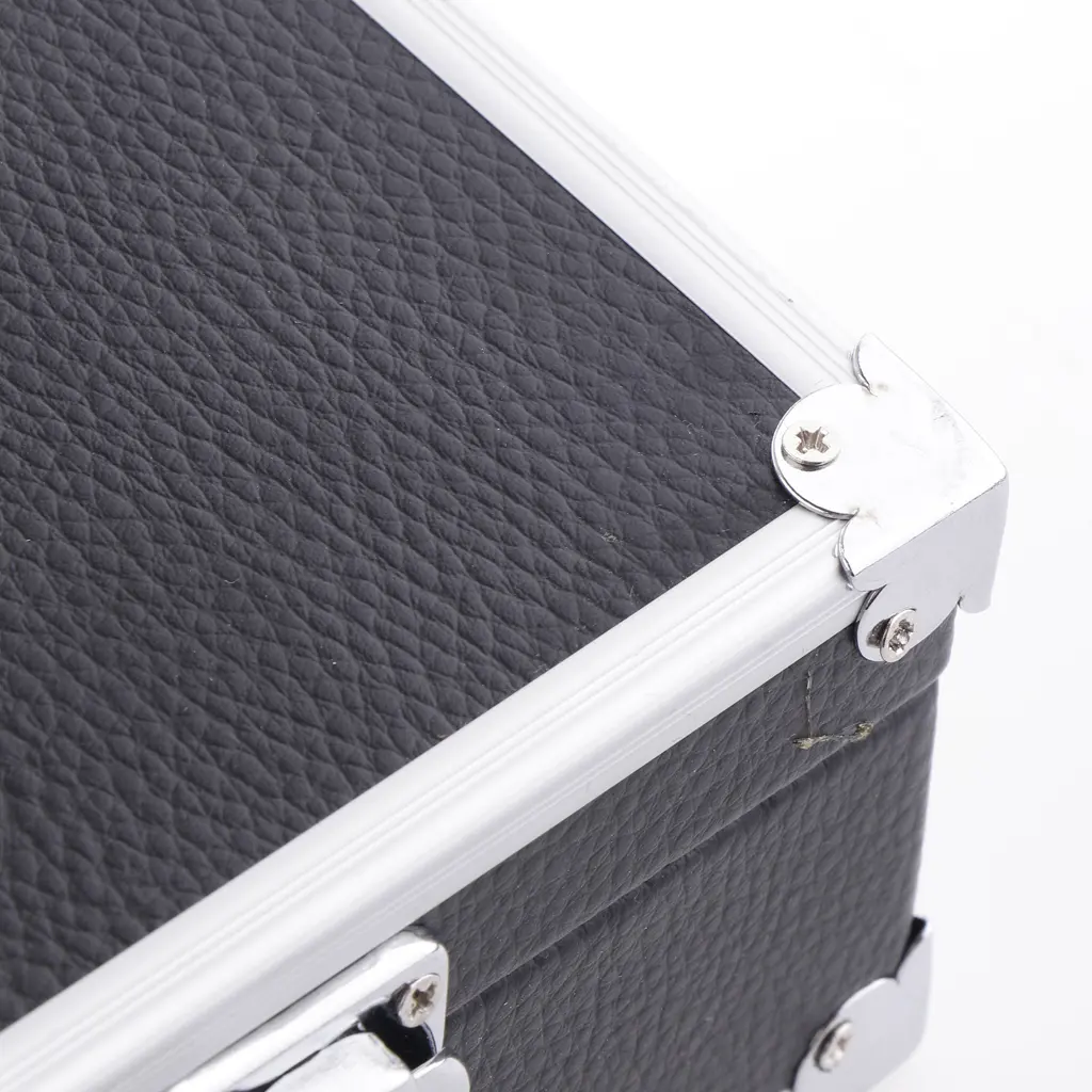 Professional Stainless Steel Snooker Ball Case Match Snooker Ball Travel Box Professional Stainless Steel Snooker Ball Case Match Snooker Ball Travel Box